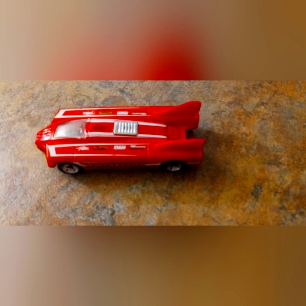 Hotwheels racer red cool Toy Race Car